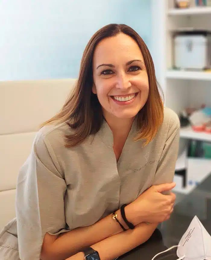 dra ziortza ugarte sonriendo