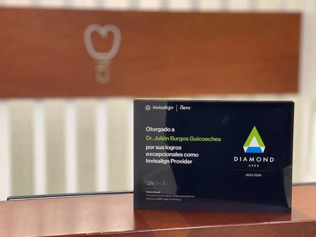 placa del doctor julian
